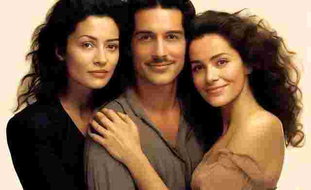 11月25日《原神》手游轻策山庄山岩间岩下遗迹机关攻略　《原神》在晶岩下任务完成攻略